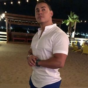 Meet your Posher, Derrick